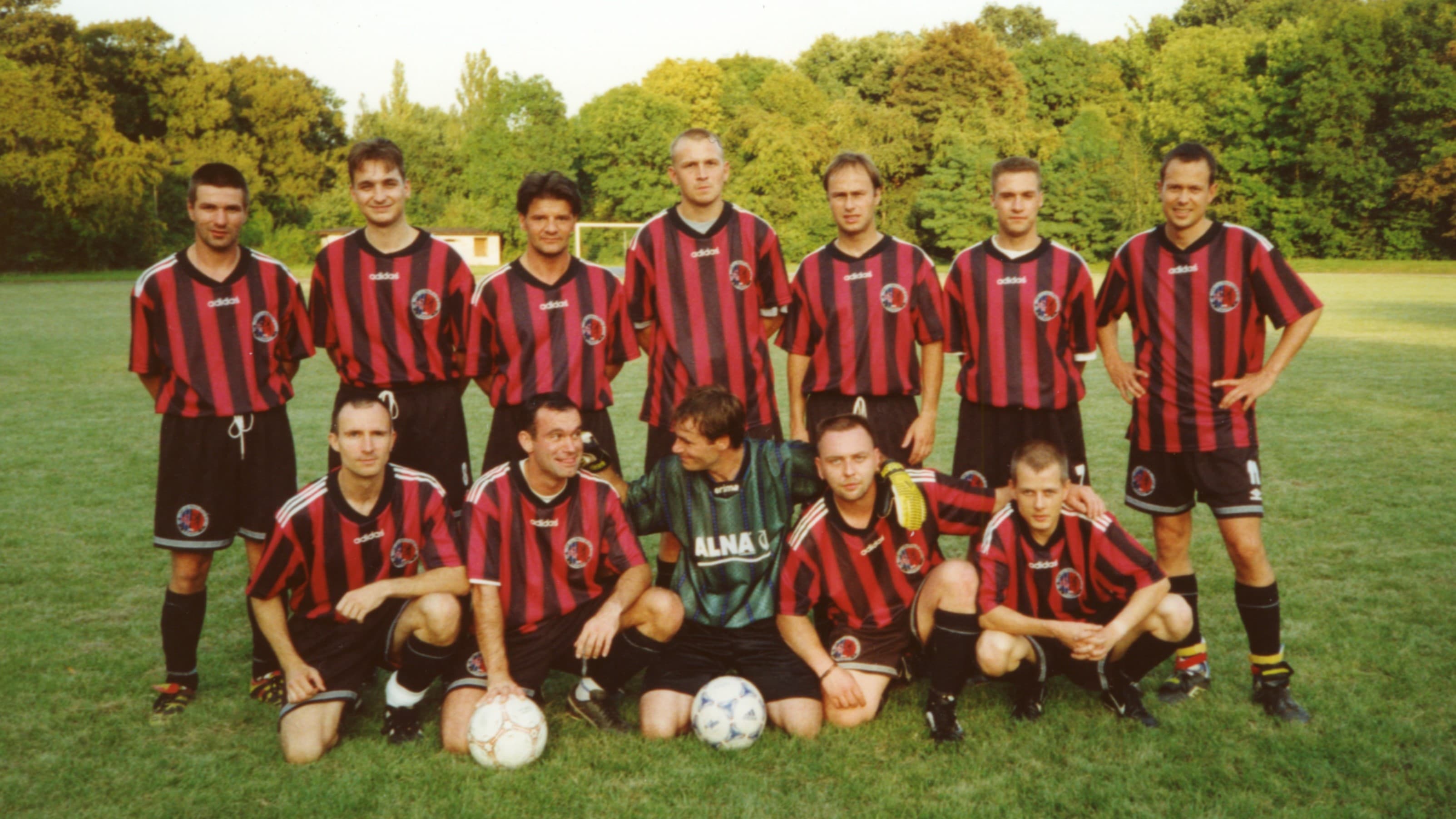 FC Waldstraßenviertel Mannschaftsfoto 21