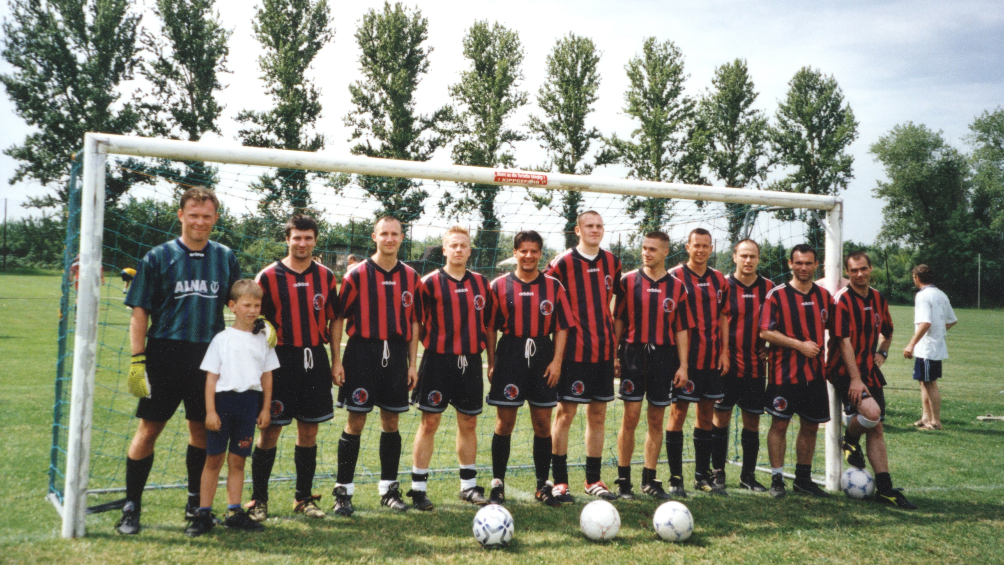 FC Waldstraßenviertel Mannschaftsfoto 22