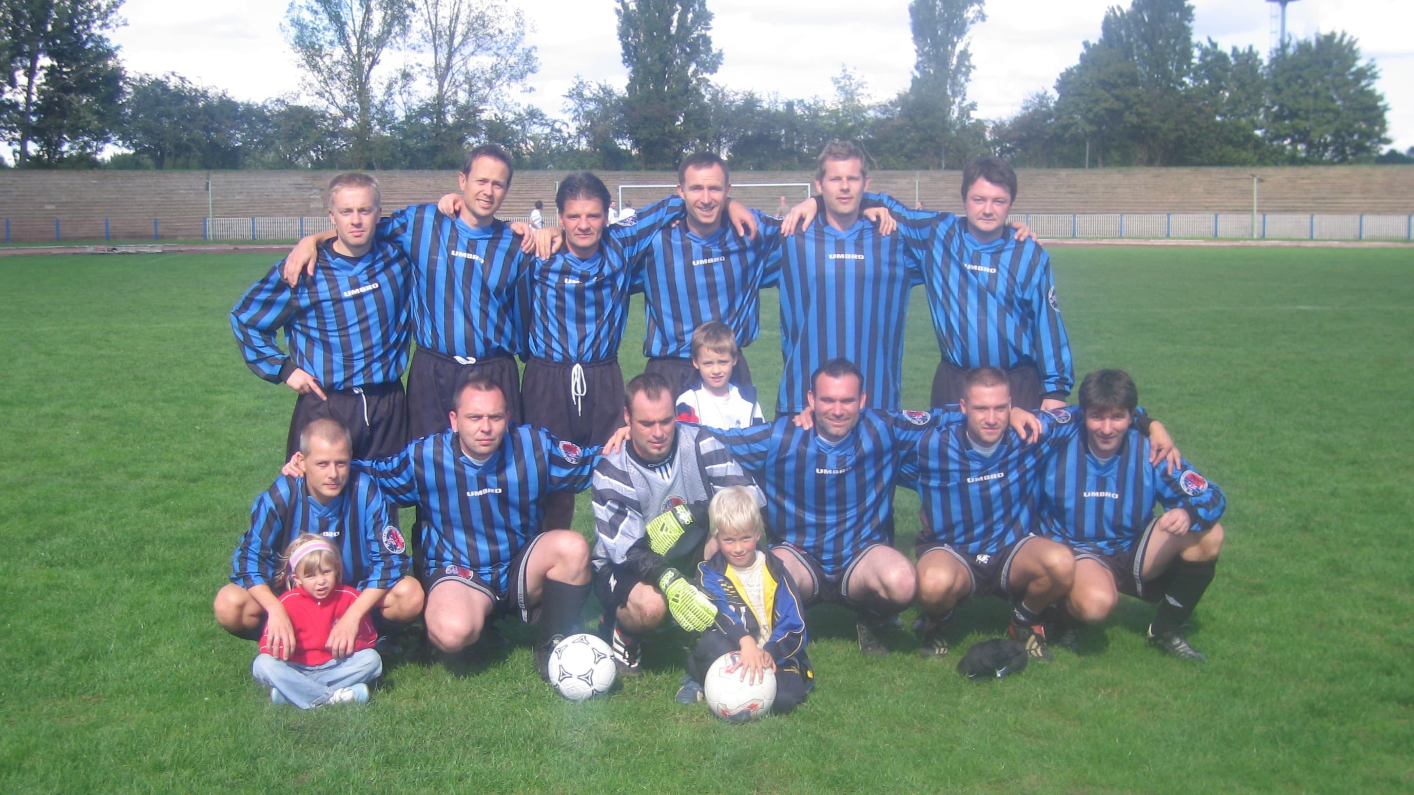 FC Waldstraßenviertel Mannschaftsfoto 36