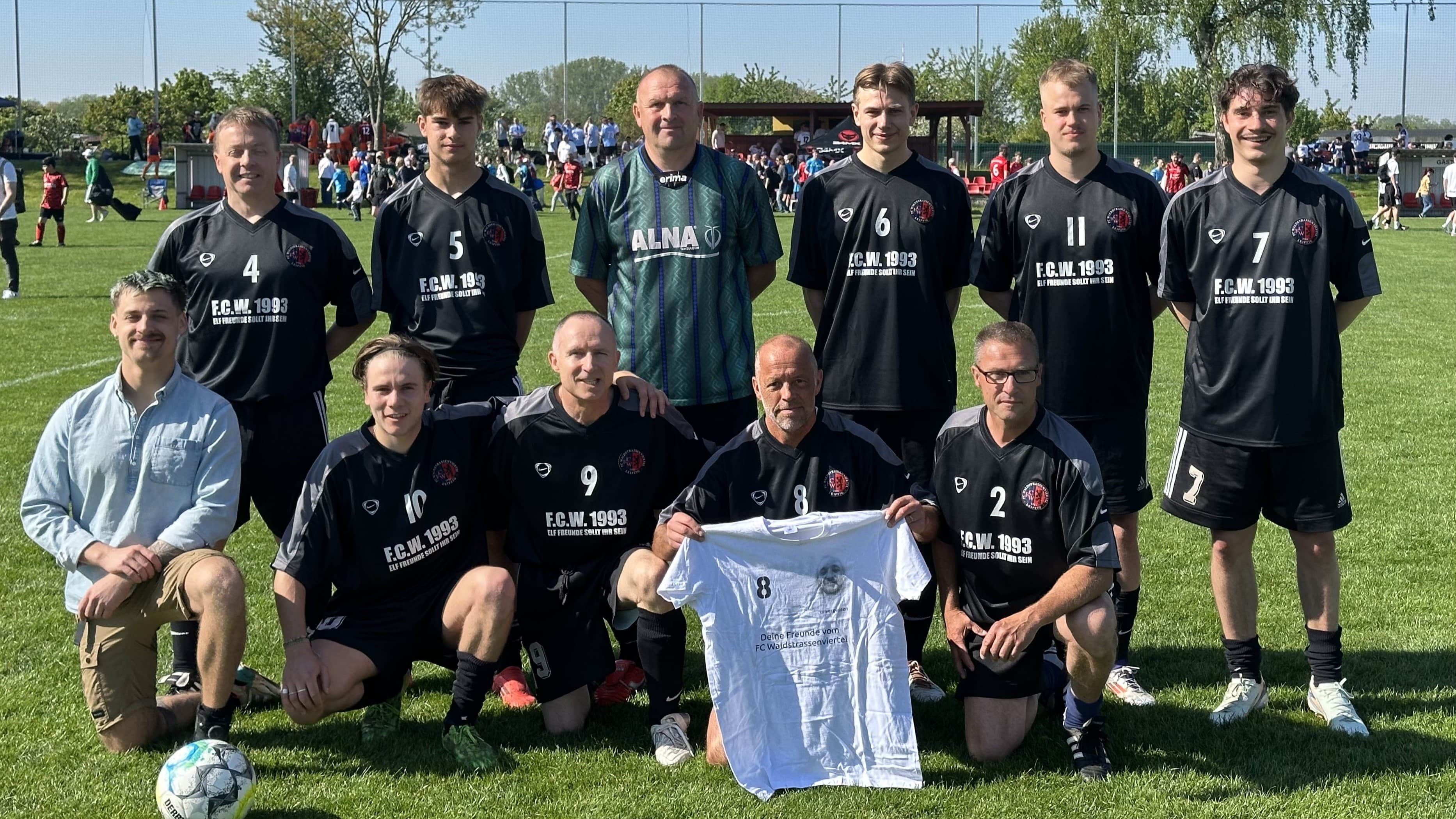FC Waldstraßenviertel Mannschaftsfoto 73